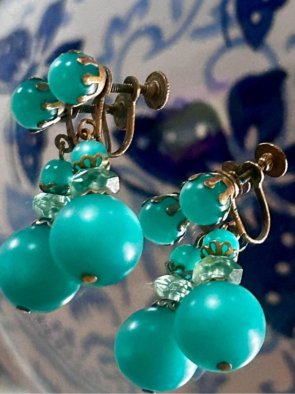 Vintage Aqua Turquoise Green Moonglow Drop Dangle Earrings